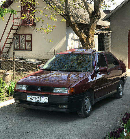 Червоний Сеат Toledo, об'ємом двигуна 1.6 л та пробігом 197 тис. км за 2599 $, фото 1 на Automoto.ua