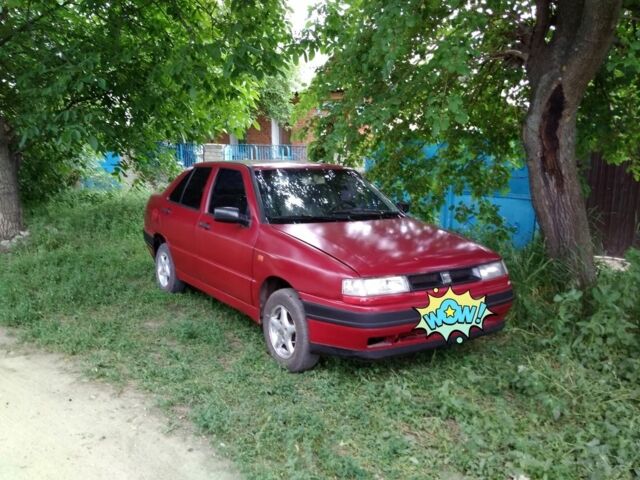 Червоний Сеат Toledo, об'ємом двигуна 1.6 л та пробігом 253 тис. км за 1500 $, фото 1 на Automoto.ua