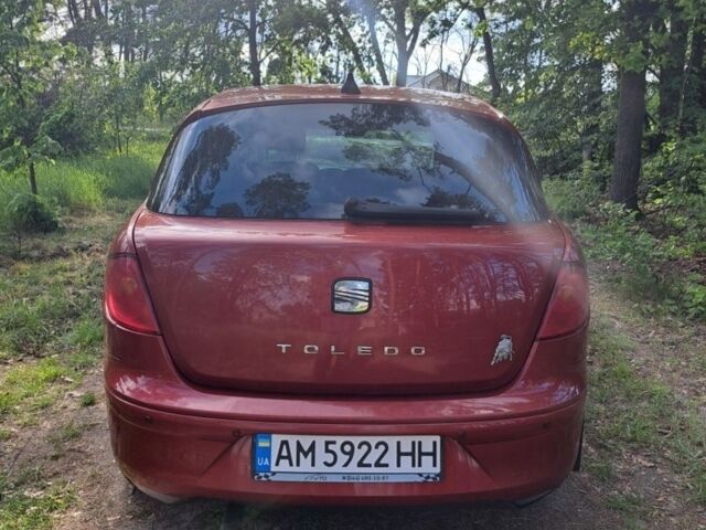 Червоний Сеат Toledo, об'ємом двигуна 1.6 л та пробігом 225 тис. км за 5219 $, фото 1 на Automoto.ua