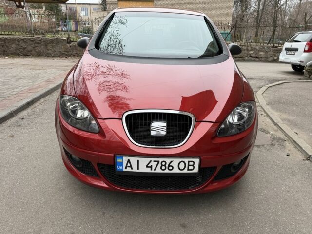 Красный Сеат Толедо, объемом двигателя 1.6 л и пробегом 223 тыс. км за 5700 $, фото 1 на Automoto.ua