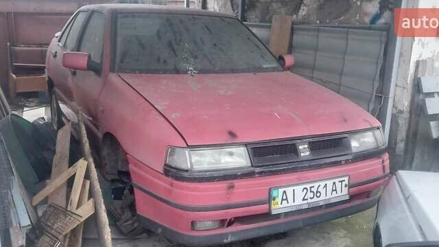 Красный Сеат Толедо, объемом двигателя 1.8 л и пробегом 159 тыс. км за 600 $, фото 1 на Automoto.ua