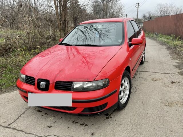 Красный Сеат Толедо, объемом двигателя 1.9 л и пробегом 329 тыс. км за 1500 $, фото 1 на Automoto.ua