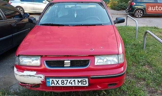 Червоний Сеат Toledo, об'ємом двигуна 1.9 л та пробігом 248 тис. км за 2000 $, фото 1 на Automoto.ua