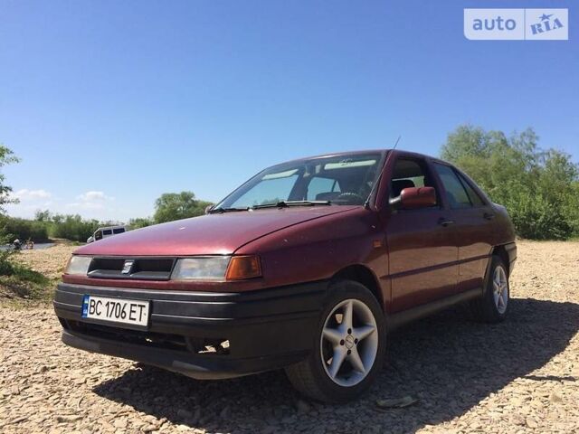 Червоний Сеат Toledo, об'ємом двигуна 2 л та пробігом 400 тис. км за 2400 $, фото 1 на Automoto.ua