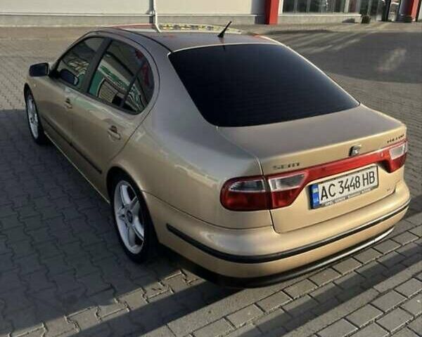 Желтый Сеат Толедо, объемом двигателя 2.3 л и пробегом 210 тыс. км за 3700 $, фото 1 на Automoto.ua