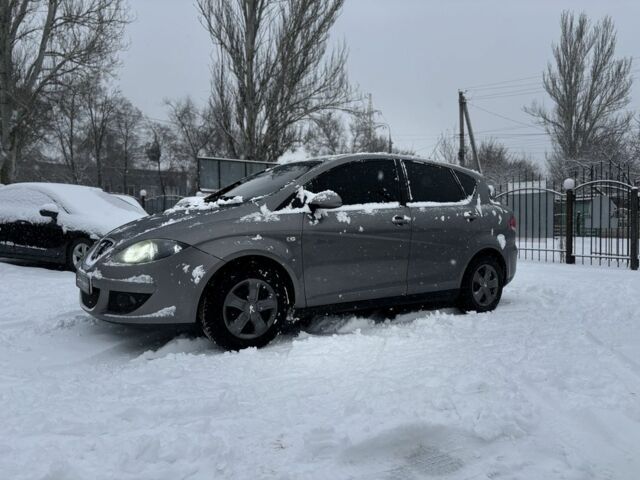 Серый Сеат Толедо, объемом двигателя 2 л и пробегом 269 тыс. км за 4850 $, фото 1 на Automoto.ua