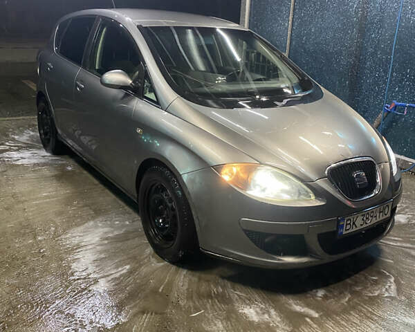 Серый Сеат Толедо, объемом двигателя 1.97 л и пробегом 358 тыс. км за 3700 $, фото 1 на Automoto.ua