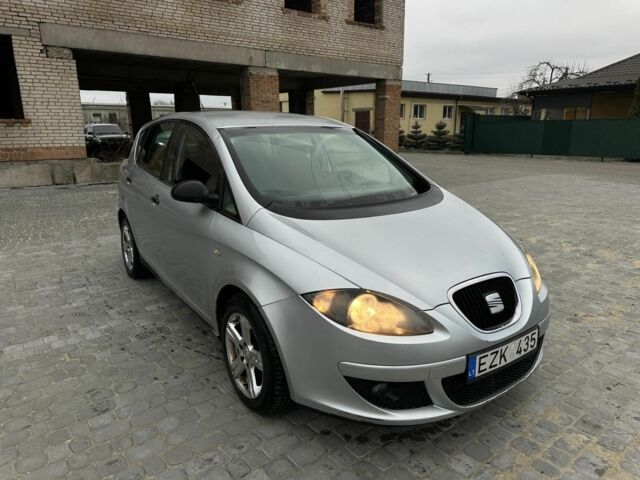 Сірий Сеат Toledo, об'ємом двигуна 1.9 л та пробігом 288 тис. км за 2250 $, фото 1 на Automoto.ua