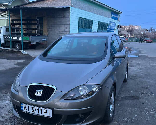 Серый Сеат Толедо, объемом двигателя 2 л и пробегом 329 тыс. км за 4700 $, фото 1 на Automoto.ua