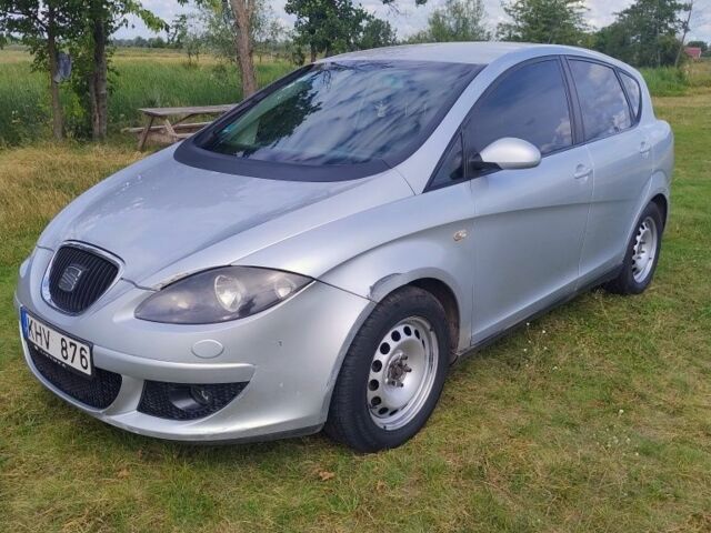 Сірий Сеат Toledo, об'ємом двигуна 2 л та пробігом 388 тис. км за 2000 $, фото 1 на Automoto.ua