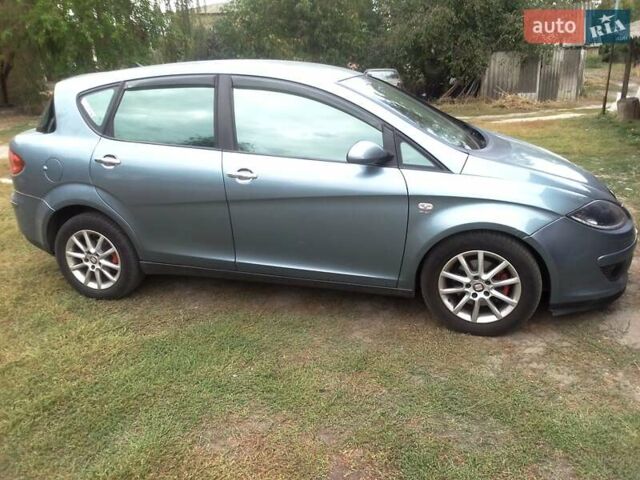 Сірий Сеат Toledo, об'ємом двигуна 1.98 л та пробігом 250 тис. км за 4500 $, фото 1 на Automoto.ua