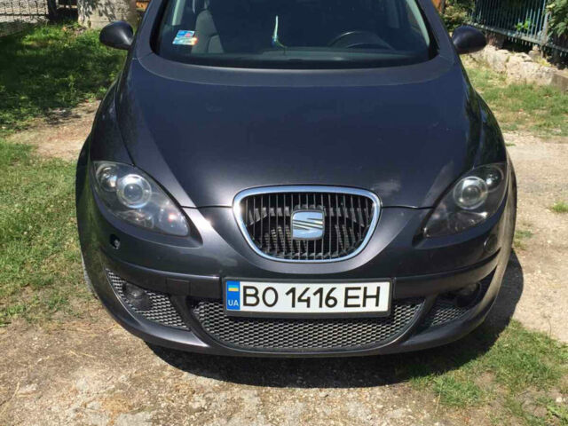 Сірий Сеат Toledo, об'ємом двигуна 2 л та пробігом 272 тис. км за 6000 $, фото 1 на Automoto.ua