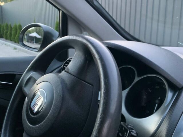 Сірий Сеат Toledo, об'ємом двигуна 1.9 л та пробігом 400 тис. км за 5100 $, фото 1 на Automoto.ua