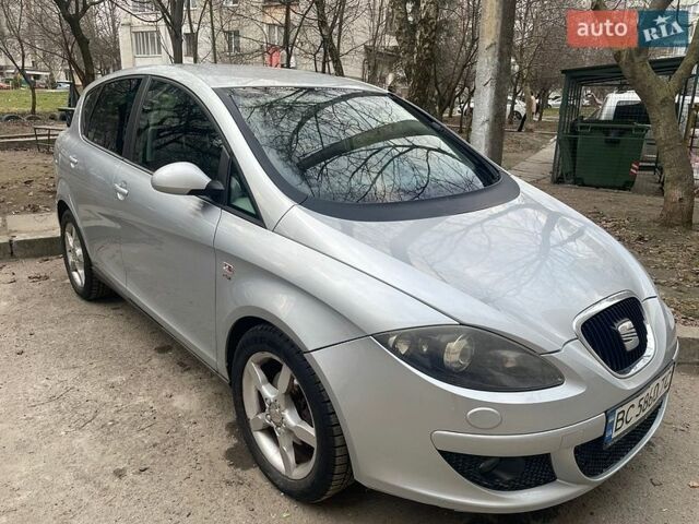 Серый Сеат Толедо, объемом двигателя 2 л и пробегом 240 тыс. км за 3499 $, фото 1 на Automoto.ua