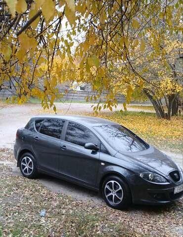 Серый Сеат Толедо, объемом двигателя 1.6 л и пробегом 129 тыс. км за 6500 $, фото 1 на Automoto.ua