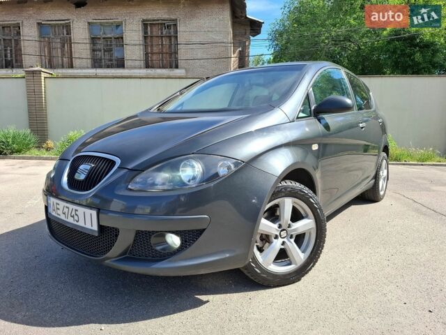 Сірий Сеат Toledo, об'ємом двигуна 1.6 л та пробігом 129 тис. км за 5999 $, фото 1 на Automoto.ua