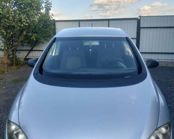 Сірий Сеат Toledo, об'ємом двигуна 1.6 л та пробігом 203 тис. км за 4500 $, фото 1 на Automoto.ua
