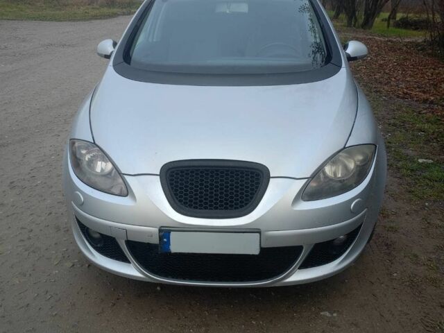 Сірий Сеат Toledo, об'ємом двигуна 0 л та пробігом 412 тис. км за 4500 $, фото 1 на Automoto.ua