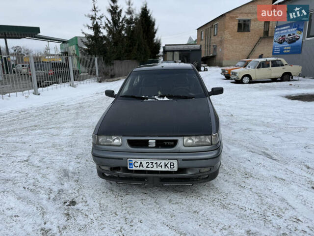 Серый Сеат Толедо, объемом двигателя 1.9 л и пробегом 250 тыс. км за 1550 $, фото 1 на Automoto.ua