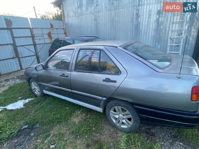 Сірий Сеат Toledo, об'ємом двигуна 1.6 л та пробігом 349 тис. км за 600 $, фото 1 на Automoto.ua