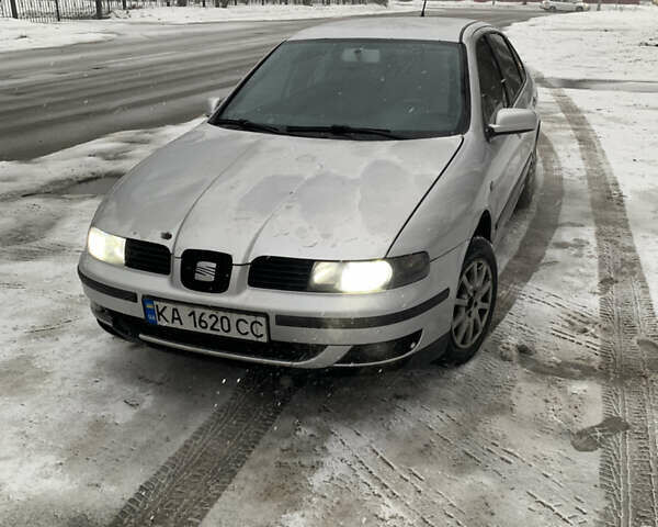 Серый Сеат Толедо, объемом двигателя 1.8 л и пробегом 394 тыс. км за 2222 $, фото 1 на Automoto.ua
