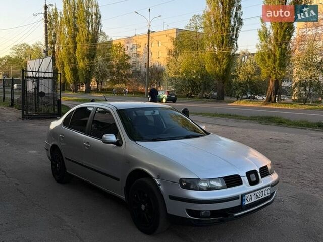 Серый Сеат Толедо, объемом двигателя 1.8 л и пробегом 400 тыс. км за 1999 $, фото 1 на Automoto.ua