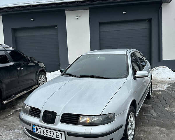 Сірий Сеат Toledo, об'ємом двигуна 1.6 л та пробігом 304 тис. км за 3500 $, фото 1 на Automoto.ua