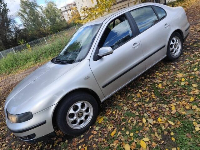 Сеат Толедо 2002 в Ровно на Automoto.ua Серый Сеат Толедо, объемом двигателя 1.8 л и пробегом 250 тыс. км за 2048 $, фото 1 на Automoto.ua