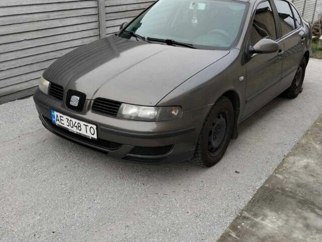 Сірий Сеат Toledo, об'ємом двигуна 1.6 л та пробігом 197 тис. км за 4500 $, фото 1 на Automoto.ua