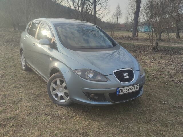 Сірий Сеат Toledo, об'ємом двигуна 1.6 л та пробігом 270 тис. км за 4500 $, фото 1 на Automoto.ua