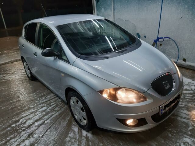 Сірий Сеат Toledo, об'ємом двигуна 1.6 л та пробігом 183 тис. км за 7900 $, фото 1 на Automoto.ua