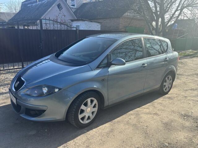 Синій Сеат Toledo, об'ємом двигуна 1.6 л та пробігом 198 тис. км за 5000 $, фото 1 на Automoto.ua