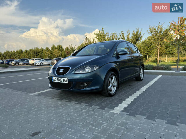 Синий Сеат Толедо, объемом двигателя 1.9 л и пробегом 256 тыс. км за 5999 $, фото 1 на Automoto.ua