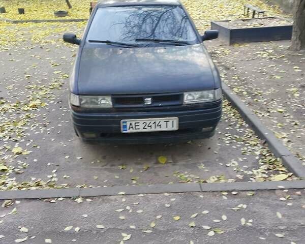 Синій Сеат Toledo, об'ємом двигуна 1.6 л та пробігом 325 тис. км за 1100 $, фото 1 на Automoto.ua