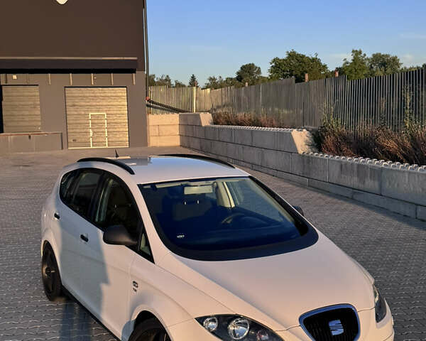 Белый Сеат Altea XL, объемом двигателя 1.39 л и пробегом 228 тыс. км за 6800 $, фото 1 на Automoto.ua