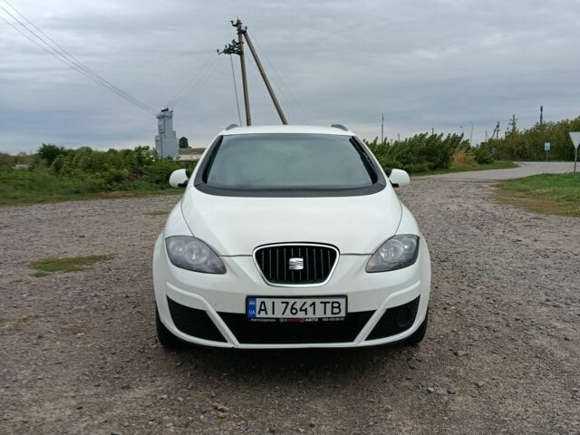 Белый Сеат Altea XL, объемом двигателя 1.6 л и пробегом 229 тыс. км за 7000 $, фото 1 на Automoto.ua