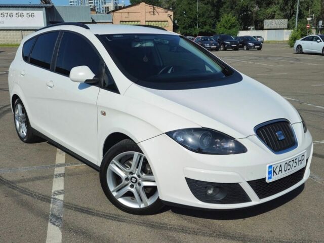 Білий Сеат Altea XL, об'ємом двигуна 1.97 л та пробігом 283 тис. км за 9500 $, фото 1 на Automoto.ua