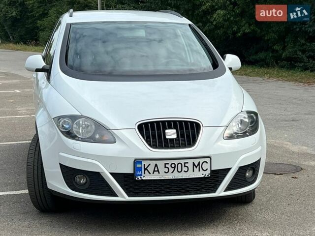 Белый Сеат Altea XL, объемом двигателя 1.6 л и пробегом 122 тыс. км за 8300 $, фото 1 на Automoto.ua