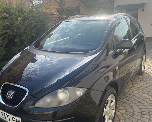 Черный Сеат Altea XL, объемом двигателя 2 л и пробегом 301 тыс. км за 5900 $, фото 1 на Automoto.ua