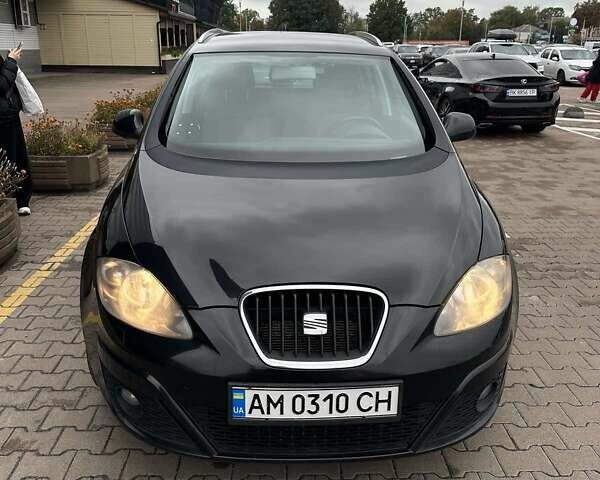 Сеат Altea XL 2013 в Житомире на Automoto.ua Черный Сеат Altea XL, объемом двигателя 2 л и пробегом 220 тыс. км за 8700 $, фото 1 на Automoto.ua