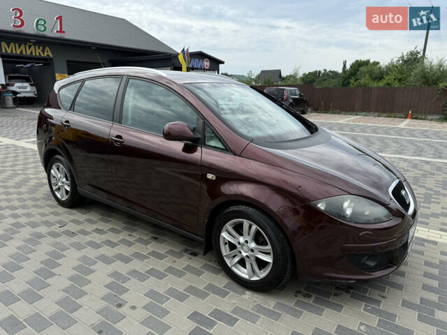 Червоний Сеат Altea XL, об'ємом двигуна 1.98 л та пробігом 280 тис. км за 6900 $, фото 1 на Automoto.ua