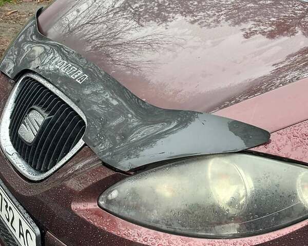 Красный Сеат Altea XL, объемом двигателя 1.98 л и пробегом 199 тыс. км за 6999 $, фото 1 на Automoto.ua