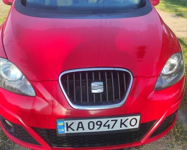 Красный Сеат Altea XL, объемом двигателя 1.6 л и пробегом 172 тыс. км за 10500 $, фото 1 на Automoto.ua