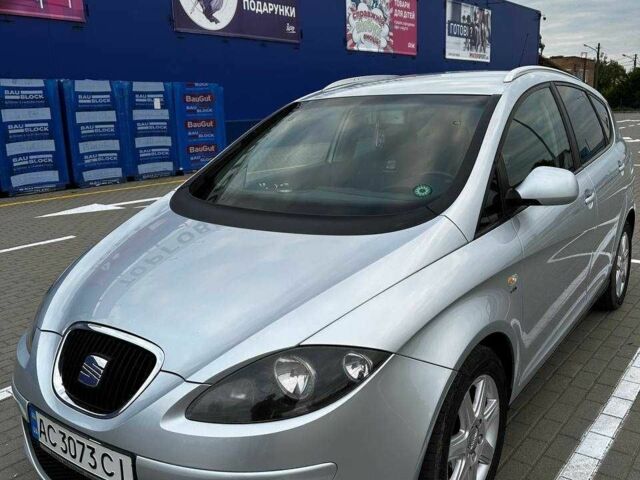 Сірий Сеат Altea XL, об'ємом двигуна 1.97 л та пробігом 283 тис. км за 6000 $, фото 1 на Automoto.ua