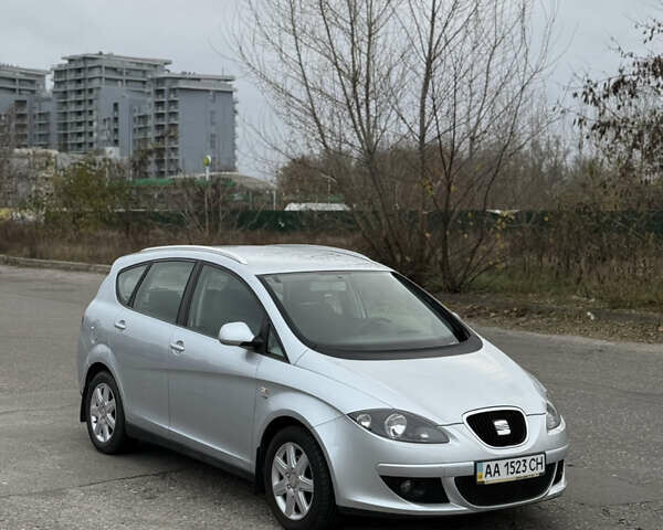 Серый Сеат Altea XL, объемом двигателя 1.98 л и пробегом 71 тыс. км за 9200 $, фото 1 на Automoto.ua