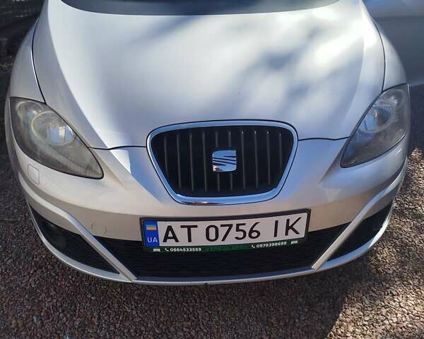 Сірий Сеат Altea XL, об'ємом двигуна 1.2 л та пробігом 195 тис. км за 6500 $, фото 1 на Automoto.ua
