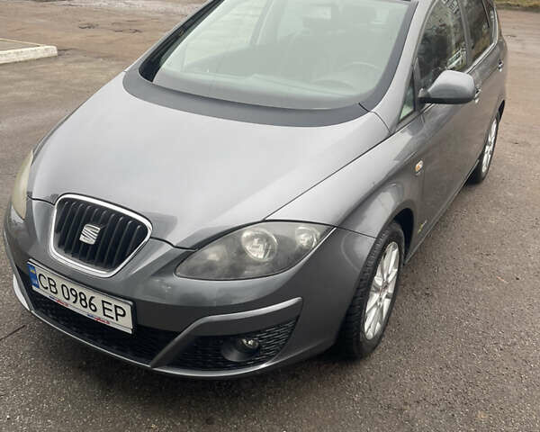 Серый Сеат Altea XL, объемом двигателя 1.2 л и пробегом 219 тыс. км за 8000 $, фото 1 на Automoto.ua