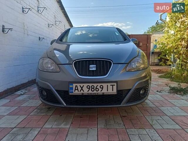 Серый Сеат Altea XL, объемом двигателя 1.6 л и пробегом 155 тыс. км за 7800 $, фото 1 на Automoto.ua