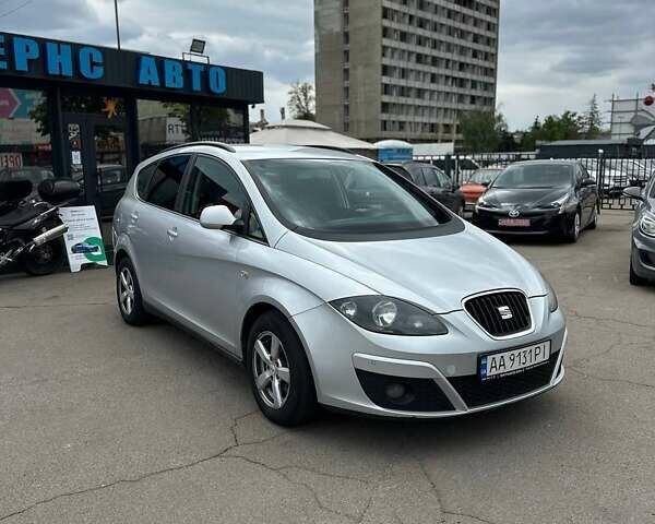 Серый Сеат Altea XL, объемом двигателя 1.6 л и пробегом 217 тыс. км за 6999 $, фото 1 на Automoto.ua