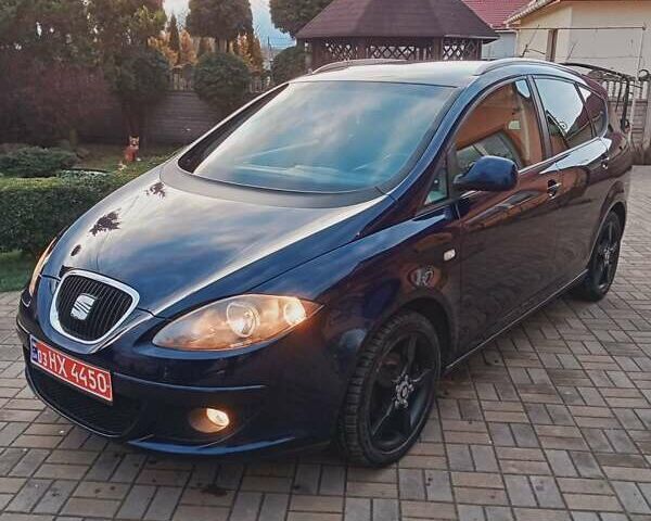 Синий Сеат Altea XL, объемом двигателя 1.6 л и пробегом 211 тыс. км за 5999 $, фото 1 на Automoto.ua